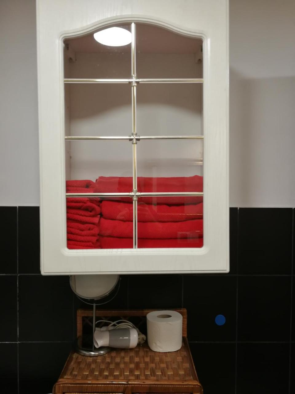 Cosy Dungeon Double Room With Ac Krakau Exterior foto