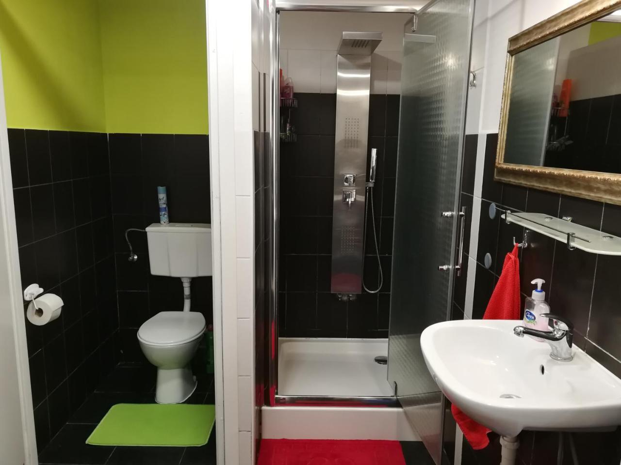 Cosy Dungeon Double Room With Ac Krakau Exterior foto